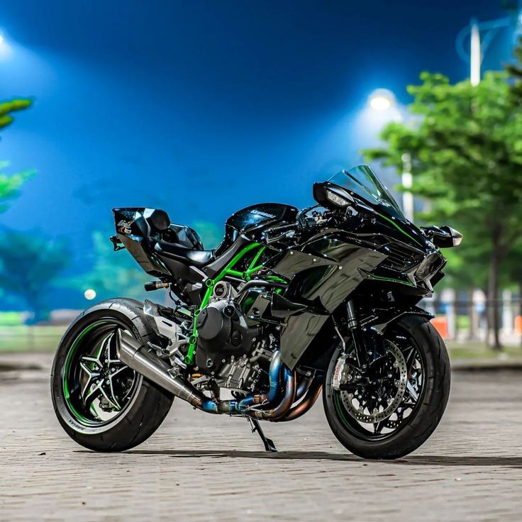 Black kawasaki ninja h2r