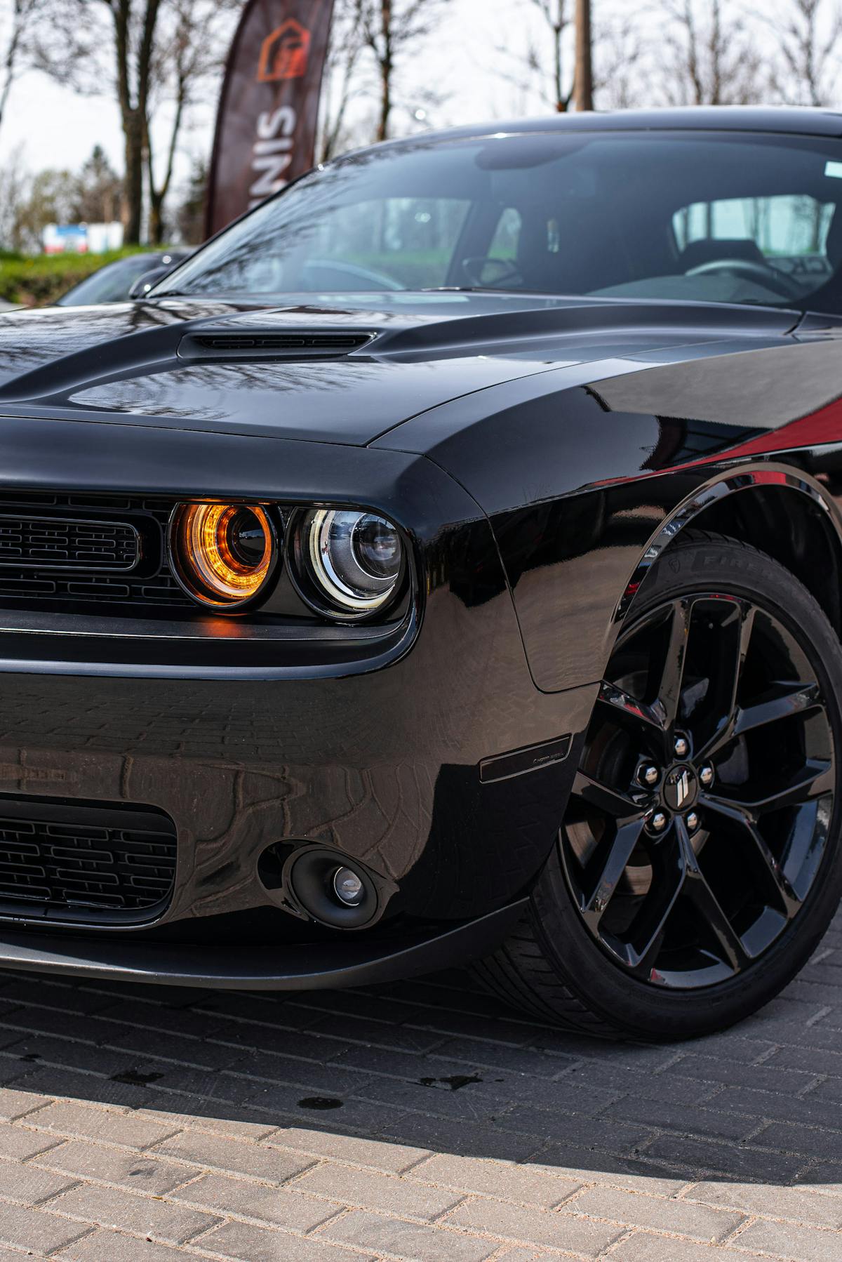 Dodge Challenger srt 1