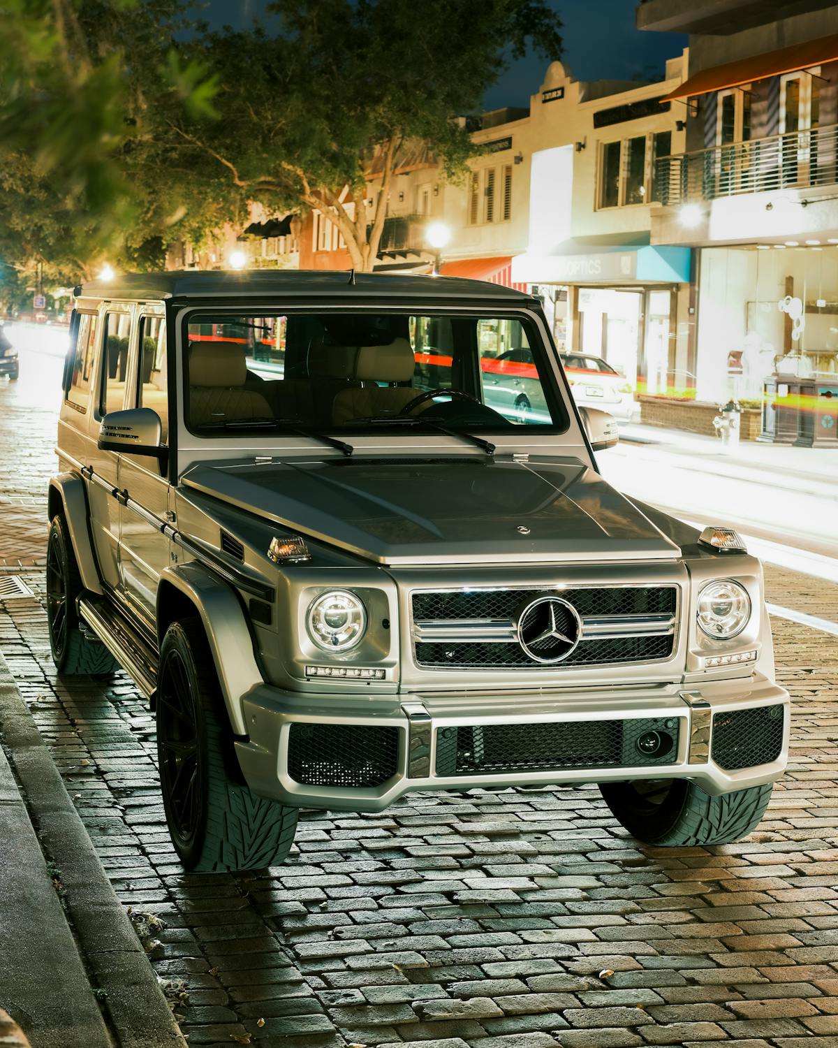 Mercedes Benz gwagon 1